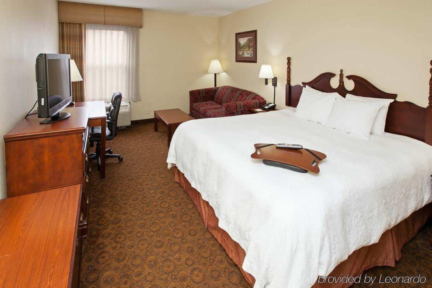 Hotel Hampton 3*
