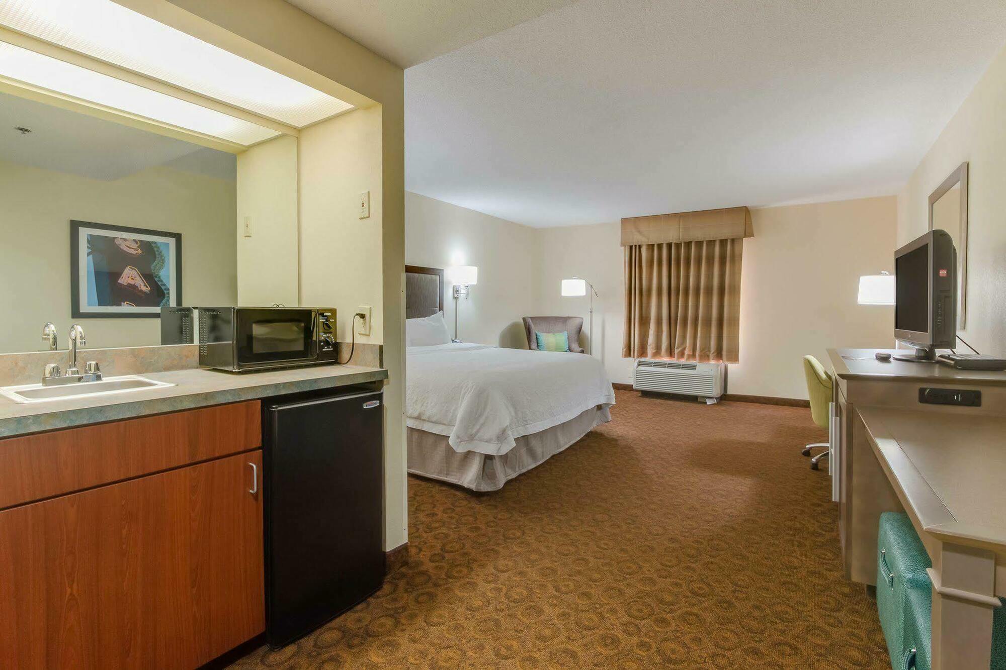 Hotel Hampton Dickson